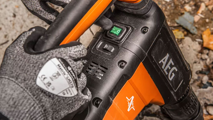 Perforateur filaire SDS Max SMRH12K 4935500786 AEG Perforateur filaire SDS Max SMRH12K 4935500786 AEG